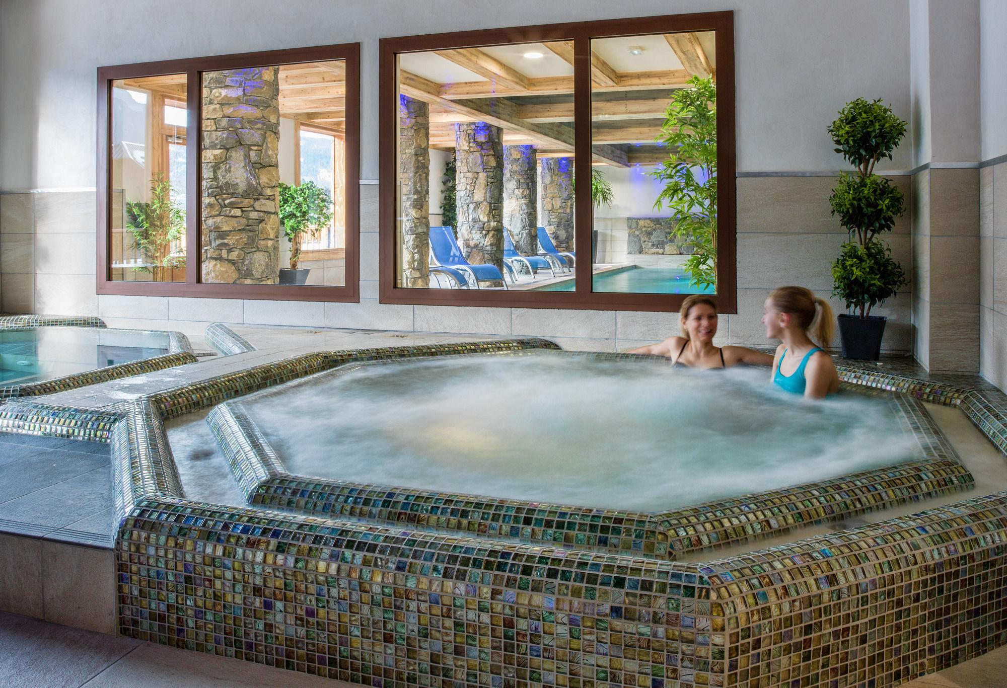 Cgh Residence Boutique Les Chalets De Layssia Samoëns Zewnętrze zdjęcie
